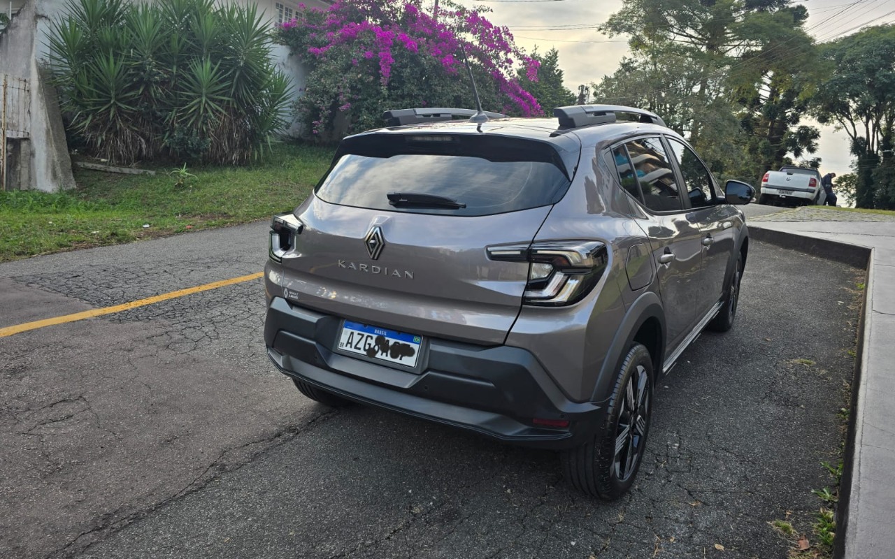 imagem-https://www.socarrao.com.br/sc-vehicle-images-prod/1037877/1777470844866-V2hhdHNBcHAgSW1hZ2UgMjAyNi0wNC0yOCBhdCAxMi4wNy4zMiAoMSkuanBlZw.jpeg