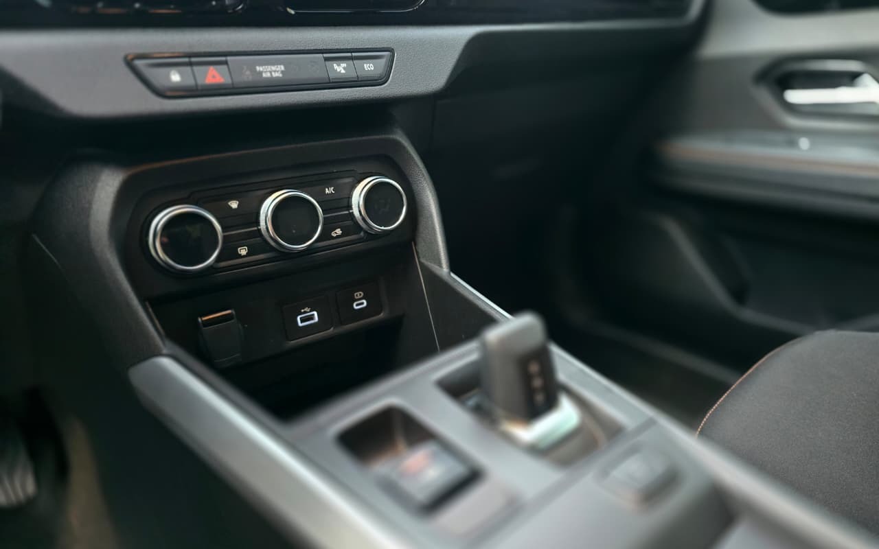 imagem-https://www.socarrao.com.br/sc-vehicle-images-prod/1037877/1777470846107-V2hhdHNBcHAgSW1hZ2UgMjAyNi0wNC0yOSBhdCAxMC41MS4zNCAoMikuanBlZw.jpeg