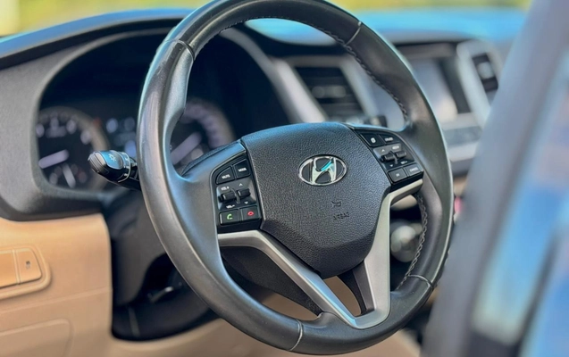 imagem-https://www.socarrao.com.br/sc-vehicle-images-prod/1037946/1777472465406-07a9b3f8542d4f3190085a3e829b4dd8_1777472307995.jpeg