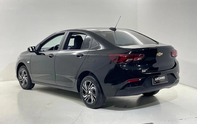 imagem-https://www.socarrao.com.br/sc-vehicle-images-prod/1037967/1789050337757-8036568_12_B_8b3235fc1c.jpeg