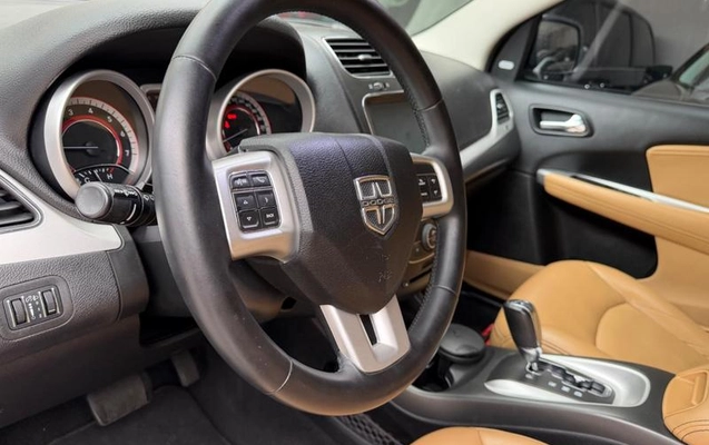 imagem-https://www.socarrao.com.br/sc-vehicle-images-prod/1037978/1787686137909-7626116_17_B_abd4b4c174.jpeg