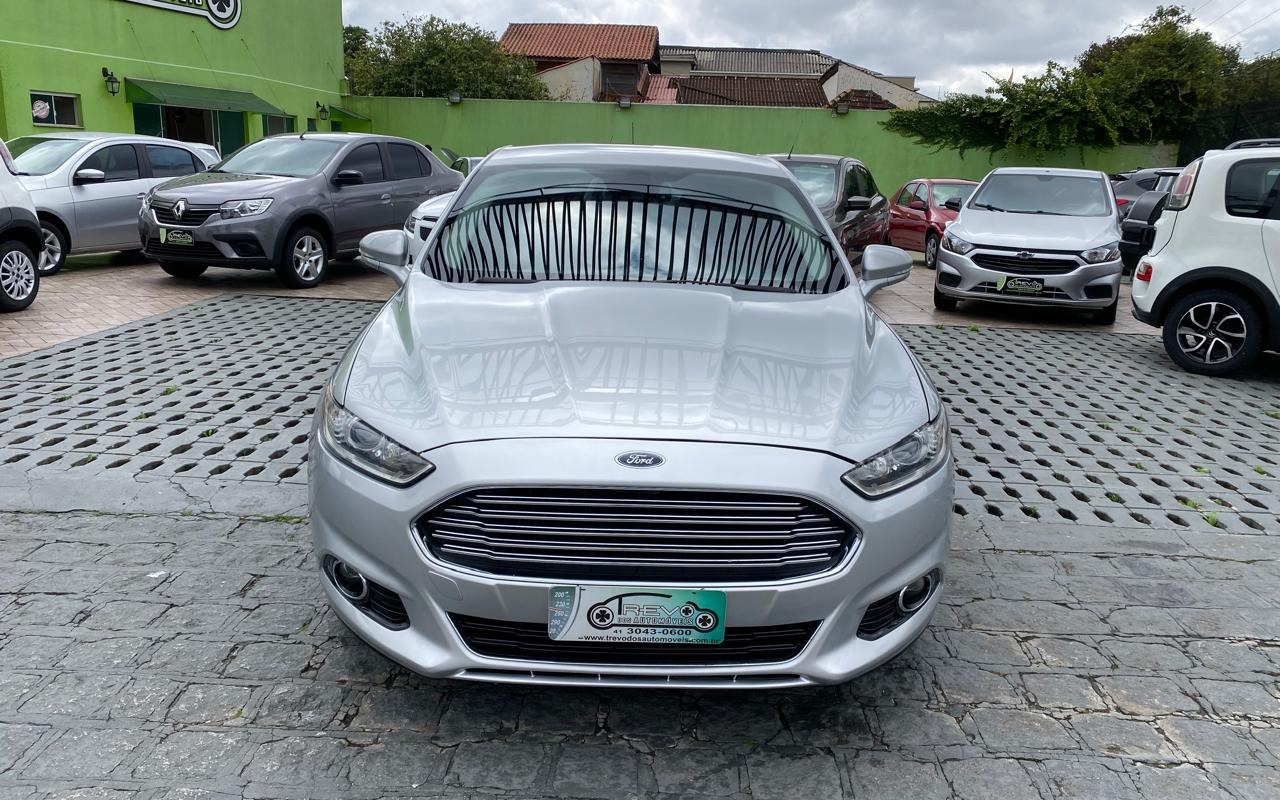 Ford Fusion 2015 Prata — foto 1 de 3