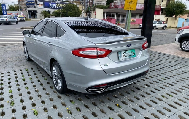 imagem-https://www.socarrao.com.br/sc-vehicle-images-prod/1038040/1777475117432-Ni5qcGc.jpg