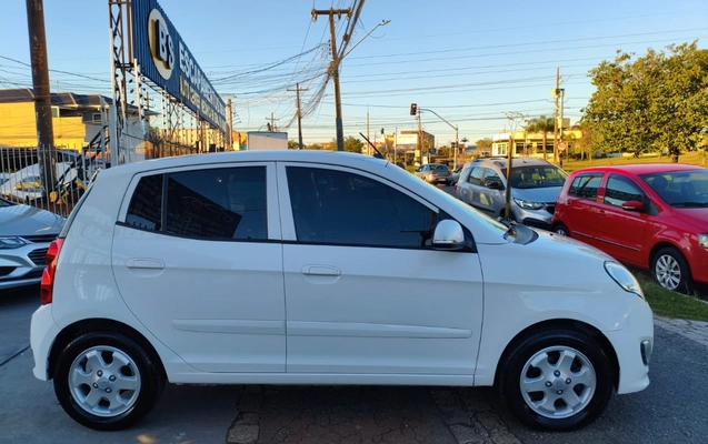 imagem-https://www.socarrao.com.br/sc-vehicle-images-prod/1038106/1781727773601-V2hhdHNBcHAgSW1hZ2UgMjAyNi0wNi0xNyBhdCAxNy4wMC40MCAoMTYpLmpwZWc.jpeg