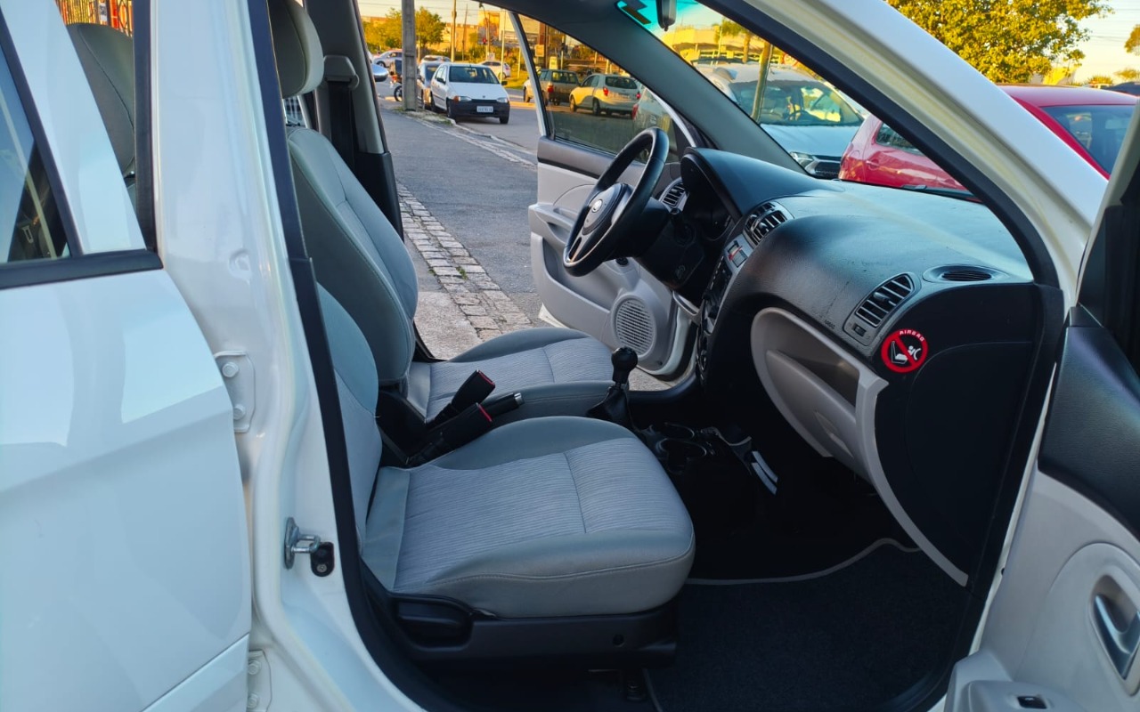 imagem-https://www.socarrao.com.br/sc-vehicle-images-prod/1038106/1781727774474-V2hhdHNBcHAgSW1hZ2UgMjAyNi0wNi0xNyBhdCAxNy4wMC40MCAoMTIpLmpwZWc.jpeg