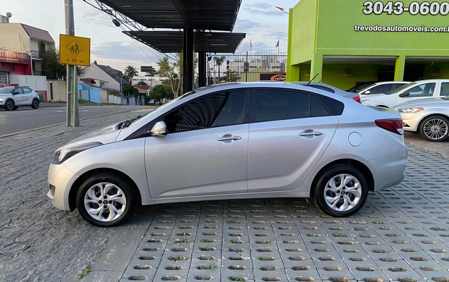 imagem-https://www.socarrao.com.br/sc-vehicle-images-prod/1038144/1777479244775-NC5qcGVn.jpeg