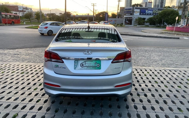imagem-https://www.socarrao.com.br/sc-vehicle-images-prod/1038144/1777479245219-OC5qcGVn.jpeg
