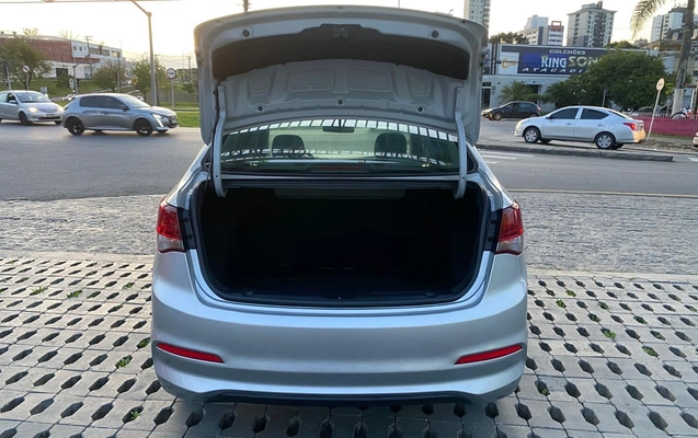 imagem-https://www.socarrao.com.br/sc-vehicle-images-prod/1038144/1777479245274-OS5qcGVn.jpeg