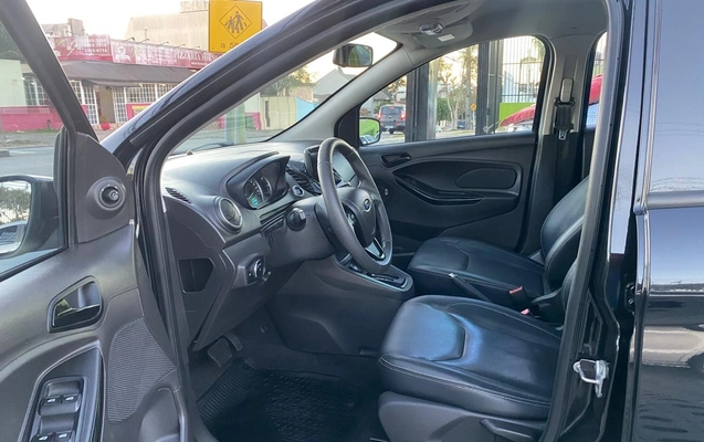 imagem-https://www.socarrao.com.br/sc-vehicle-images-prod/1038379/1777481425428-MTMuanBlZw.jpeg