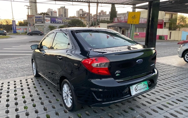 imagem-https://www.socarrao.com.br/sc-vehicle-images-prod/1038379/1777481425976-Ny5qcGVn.jpeg