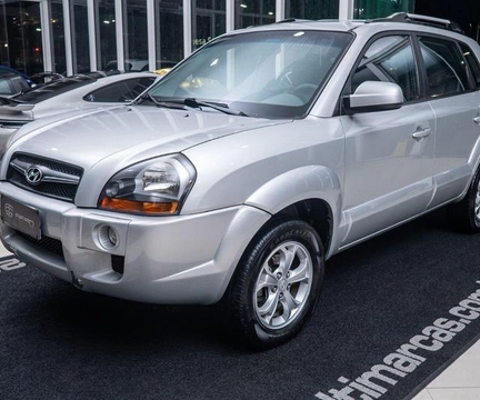 Hyundai Tucson 2.0 16V Aut. 2015 Prata — foto 1 de 3