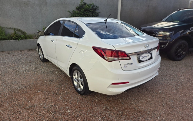 imagem-https://www.socarrao.com.br/sc-vehicle-images-prod/1038469/1778182060069-MjAyNjA1MDdfMTYxNzE5LmpwZw.jpg