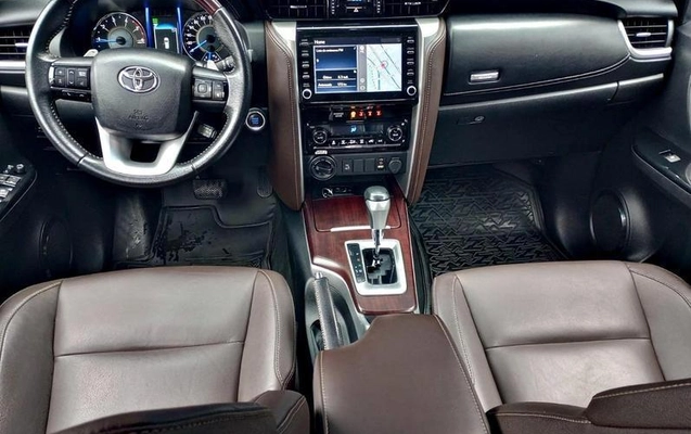 imagem-https://www.socarrao.com.br/sc-vehicle-images-prod/1039279/1788456122991-8040380_3_B_0e1b5e8c22.jpeg