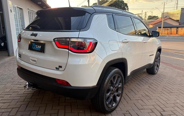 imagem-https://www.socarrao.com.br/sc-vehicle-images-prod/1039788/1789422162619-7866373_3_B_7d5925f3b4.jpeg