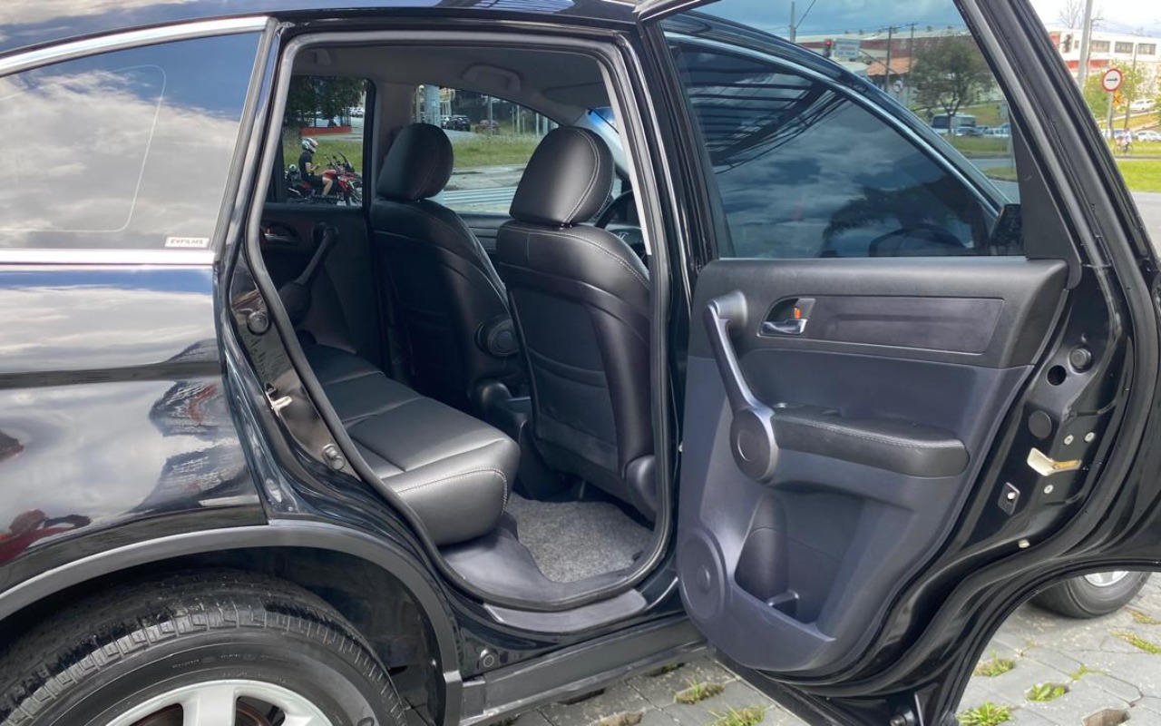 imagem-https://www.socarrao.com.br/sc-vehicle-images-prod/1039923/1777486677975-MTguanBlZw.jpeg
