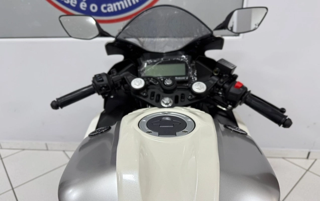 imagem-https://www.socarrao.com.br/sc-vehicle-images-prod/1039968/1777486951022-V2hhdHNBcHAgSW1hZ2UgMjAyNi0wNC0xMCBhdCAwOS4yMS4zNCAoMikuanBlZw.jpeg