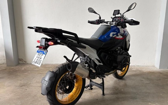imagem-https://www.socarrao.com.br/sc-vehicle-images-prod/1040040/1782482883469-7947469_2_B_53aae098fd.jpeg