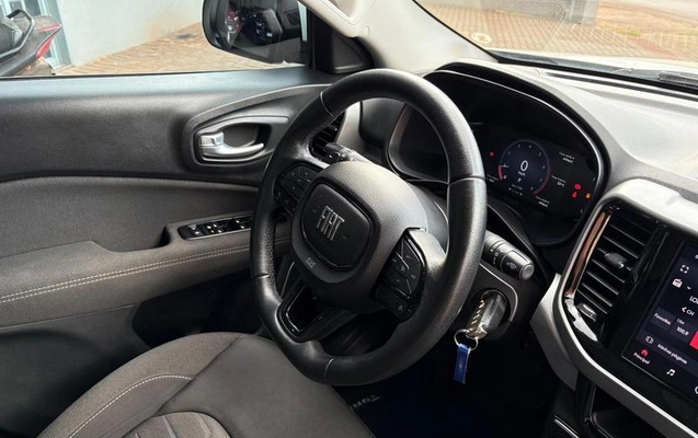 imagem-https://www.socarrao.com.br/sc-vehicle-images-prod/1040112/1788874040732-7854736_7_B_ca71de466a.jpeg