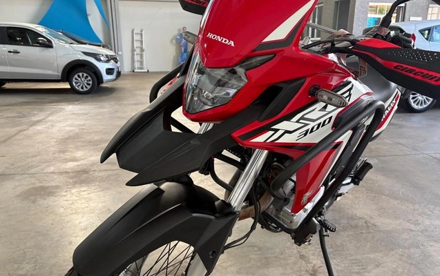 imagem-https://www.socarrao.com.br/sc-vehicle-images-prod/1040239/1782829711247-7716108_9_B_572e7f6fbe.jpeg