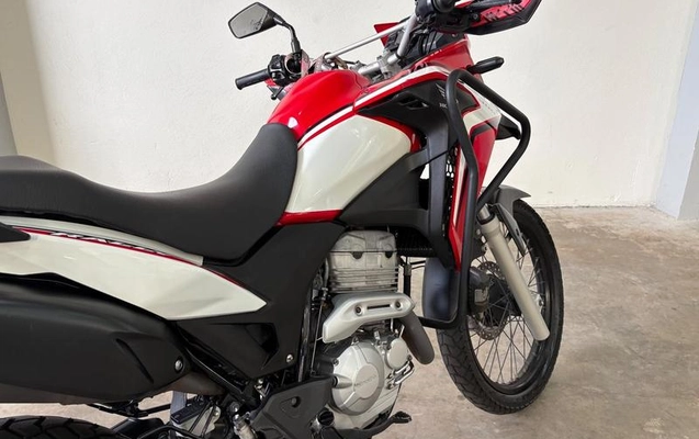 imagem-https://www.socarrao.com.br/sc-vehicle-images-prod/1040239/1782829711249-7716108_10_B_1962fd402c.jpeg