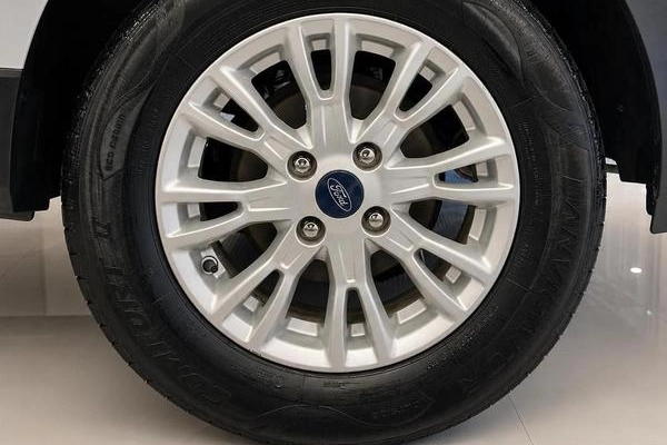 imagem-https://www.socarrao.com.br/sc-vehicle-images-prod/1040384/1784663267668-8028583_12_B_94a6fc7eee.jpeg