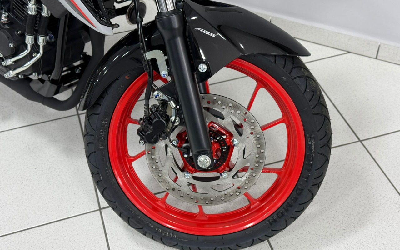 imagem-https://www.socarrao.com.br/sc-vehicle-images-prod/1040389/1777487339259-V2hhdHNBcHAgSW1hZ2UgMjAyNi0wNC0wNiBhdCAxMC4wOS4yNi5qcGVn.jpeg