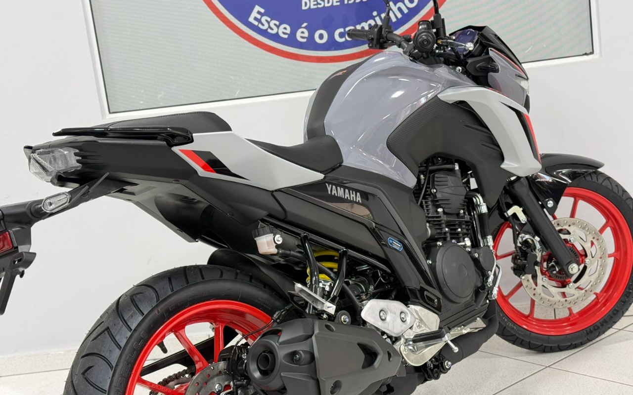imagem-https://www.socarrao.com.br/sc-vehicle-images-prod/1040389/1777487340165-V2hhdHNBcHAgSW1hZ2UgMjAyNi0wNC0wNiBhdCAxMC4wOS4yOS5qcGVn.jpeg