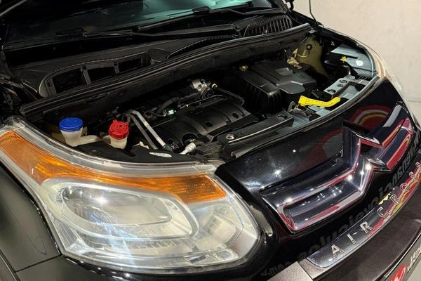 imagem-https://www.socarrao.com.br/sc-vehicle-images-prod/1043681/1784052737979-7702478_10_B_237ffd703c.jpeg