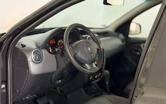 imagem-https://www.socarrao.com.br/sc-vehicle-images-prod/1043882/1788466104829-8036576_8_B_91b00ce2c9.jpeg