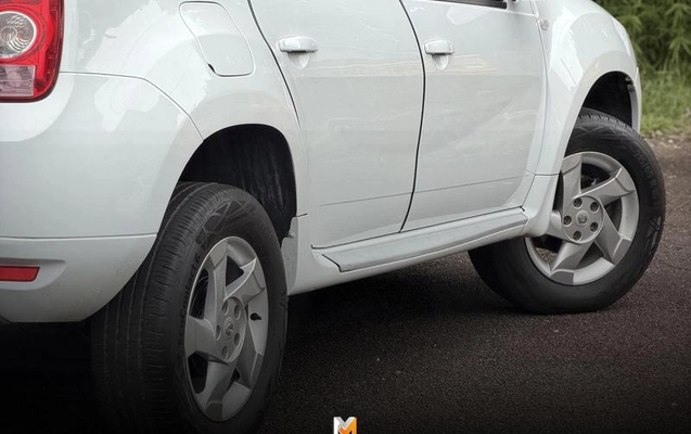 imagem-https://www.socarrao.com.br/sc-vehicle-images-prod/1043891/1788980829908-8041625_0_B_4cb644e6e3.jpeg