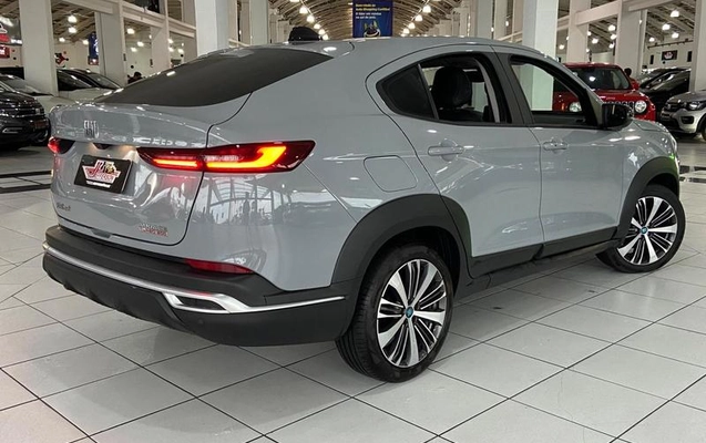 imagem-https://www.socarrao.com.br/sc-vehicle-images-prod/1044067/1787947392895-8040007_6_B_81994f1eea.jpeg