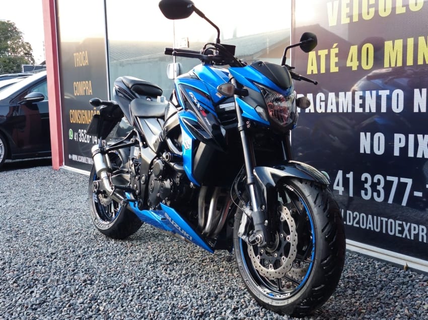 Suzuki GSX-S 750  na cor Azul em Curitiba / PR - 10442