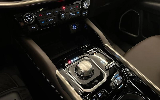 imagem-https://www.socarrao.com.br/sc-vehicle-images-prod/1044520/1792092396258-8022449_8_B_9c761c1a3f.jpeg