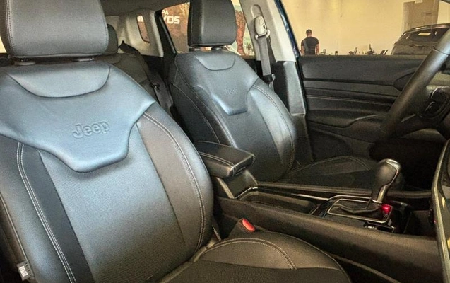 imagem-https://www.socarrao.com.br/sc-vehicle-images-prod/1044909/1787237487776-8041901_8_B_8e90534084.jpeg