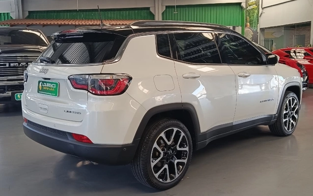 imagem-https://www.socarrao.com.br/sc-vehicle-images-prod/1046917/1789843316595-QK5XTfdWQkWXWV2GyNVN0ePYsc3PQhxe.jpg