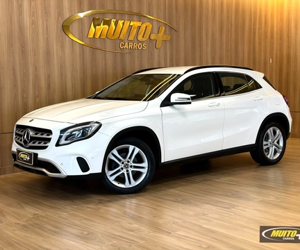 Mercedes-Benz GLA 200 2020 Branco — foto 1 de 3