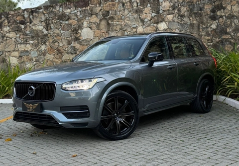 Volvo XC90 2018 Cinza — foto 1 de 3