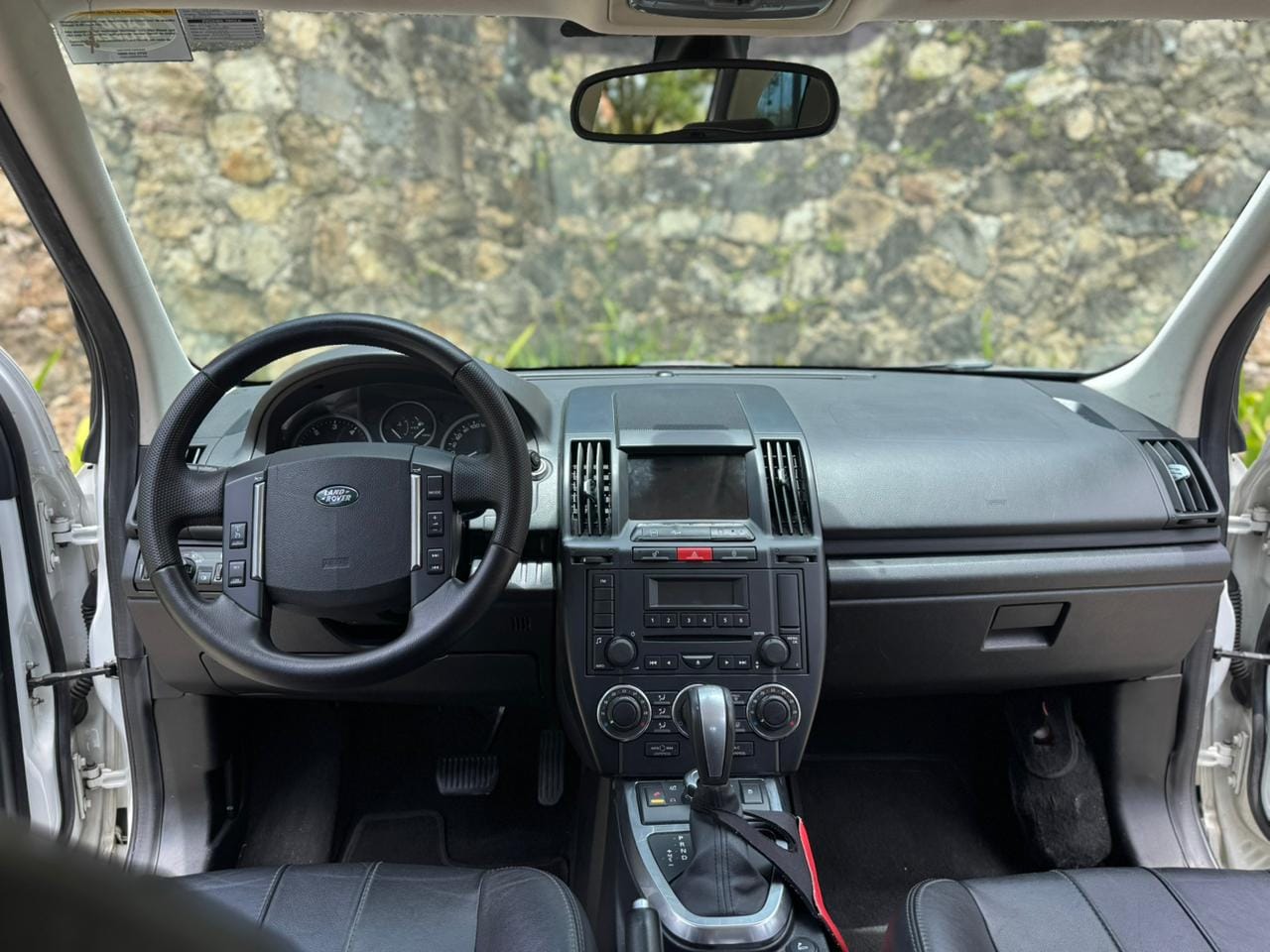 imagem-https://www.socarrao.com.br/sc-vehicle-images-prod/10660/1769987913304-7160553OR_1765831415_3_340.jpg