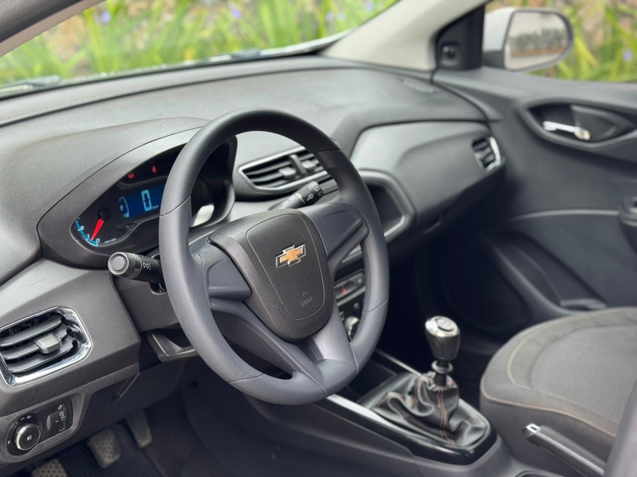 imagem-https://www.socarrao.com.br/sc-vehicle-images-prod/10664/1769987914122-7206501OR_1767786526_57_780.jpg