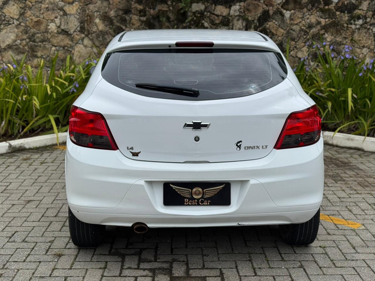 imagem-https://www.socarrao.com.br/sc-vehicle-images-prod/10664/1769987914122-7206501OR_1767786526_8_320.jpg