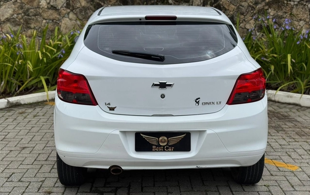 imagem-https://www.socarrao.com.br/sc-vehicle-images-prod/10664/1769987914122-7206501OR_1767786526_8_320.jpg