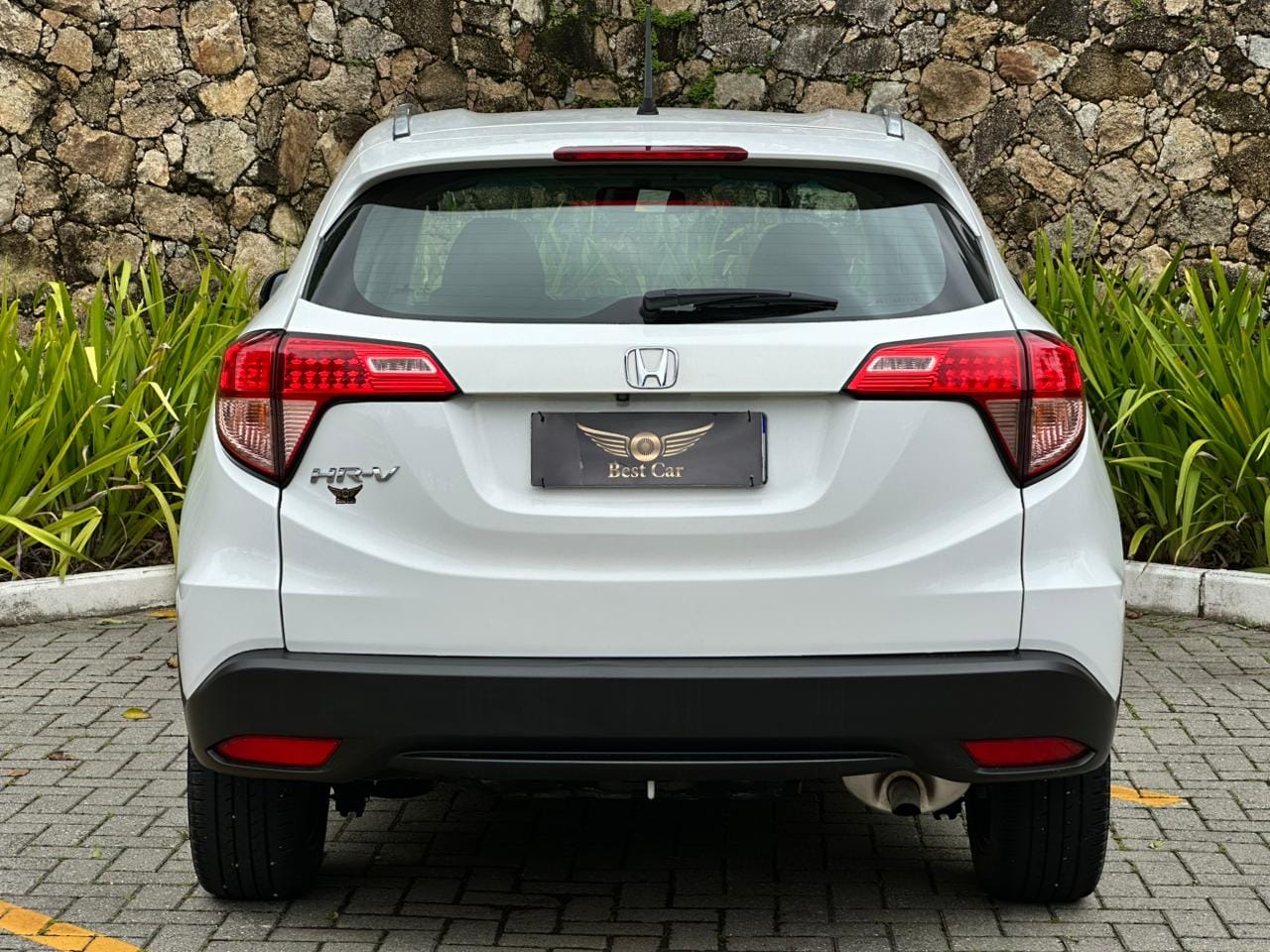 imagem-https://www.socarrao.com.br/sc-vehicle-images-prod/10665/1769987914385-7236583OR_1768921325_26_430.jpg