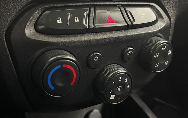 imagem-https://www.socarrao.com.br/sc-vehicle-images-prod/1066607/1787661606161-7971153_2_B_22d21ff121.jpeg