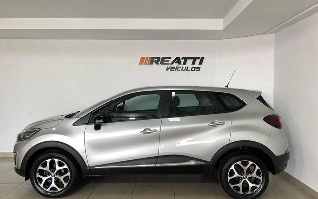 imagem-https://www.socarrao.com.br/sc-vehicle-images-prod/1067881/1792433042422-8041844_4_B_92cc8ac9f4.jpeg