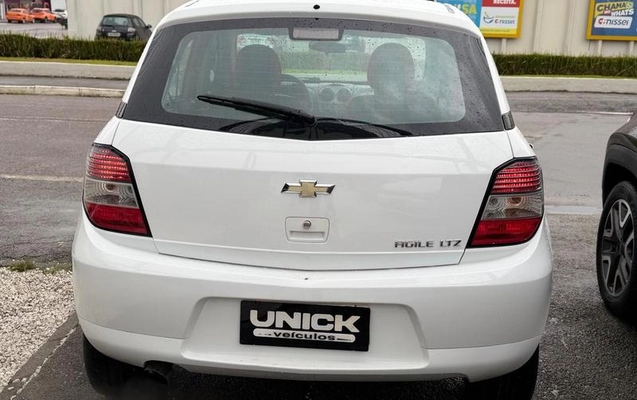 imagem-https://www.socarrao.com.br/sc-vehicle-images-prod/1070379/1788545281261-8040399_7_B_59b7086f1a.jpeg