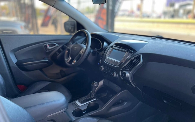 imagem-https://www.socarrao.com.br/sc-vehicle-images-prod/1070588/1780074937751-V2hhdHNBcHAgSW1hZ2UgMjAyNi0wNC0zMCBhdCAxMC4xMy4zMi5qcGVn.jpeg