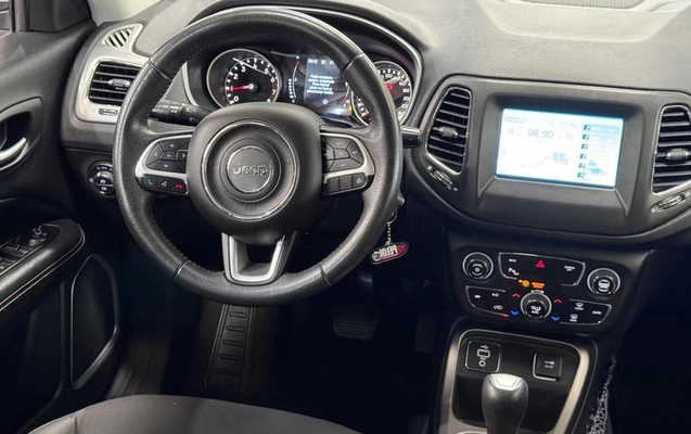 imagem-https://www.socarrao.com.br/sc-vehicle-images-prod/1071005/1789590064653-8042171_7_B_f94f994586.jpeg
