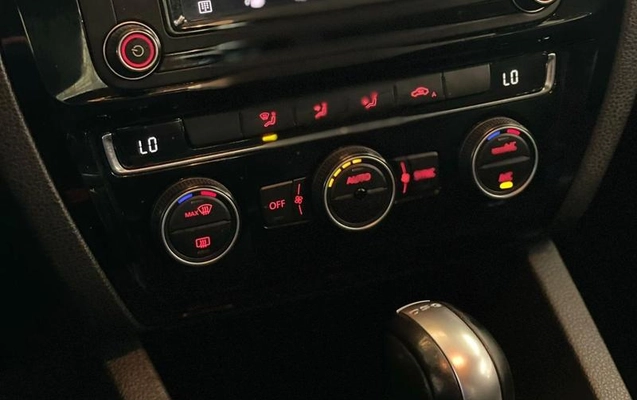 imagem-https://www.socarrao.com.br/sc-vehicle-images-prod/1071166/1785768880390-8042257_3_B_a6361591c7.jpeg