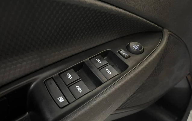 imagem-https://www.socarrao.com.br/sc-vehicle-images-prod/1072340/1789076305566-8027802_1_B_b2e90694a8.jpeg