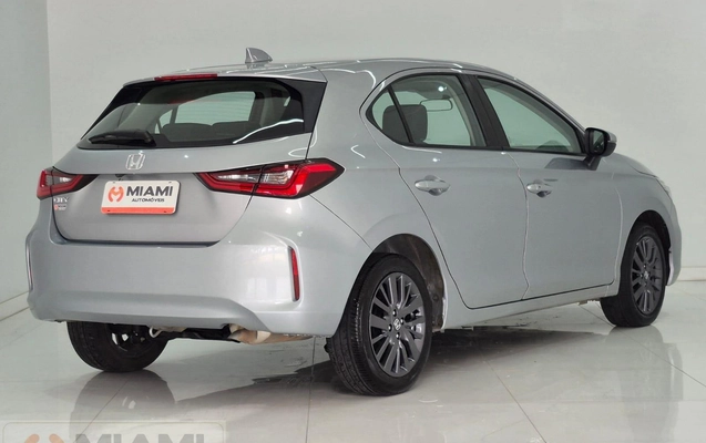 imagem-https://www.socarrao.com.br/sc-vehicle-images-prod/1073553/1777561145411-a283344d421b4e9097ea2e92e43f9b86_1777560915455.jpeg